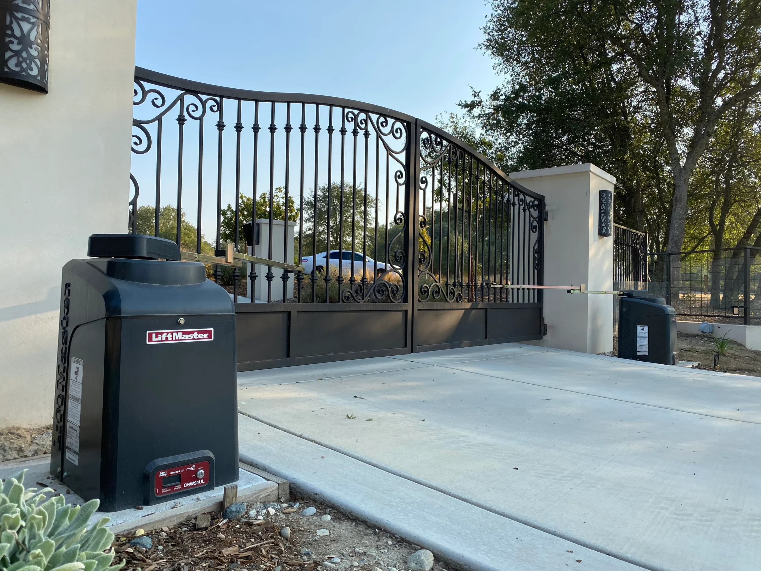 LiftMaster Automatic Gate Installation