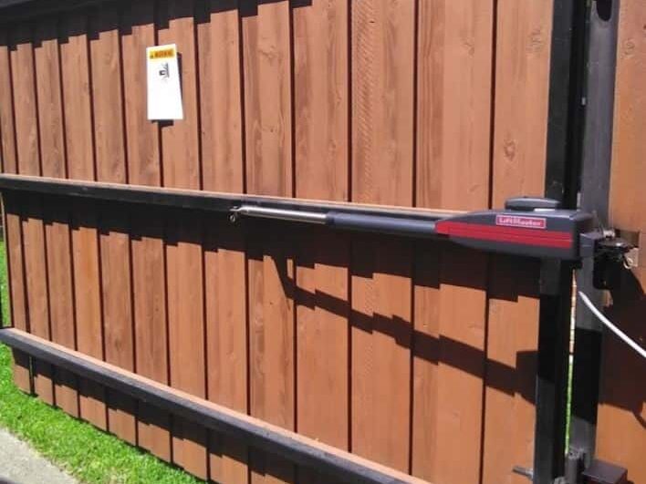 LiftMaster Automatic Gate Installation